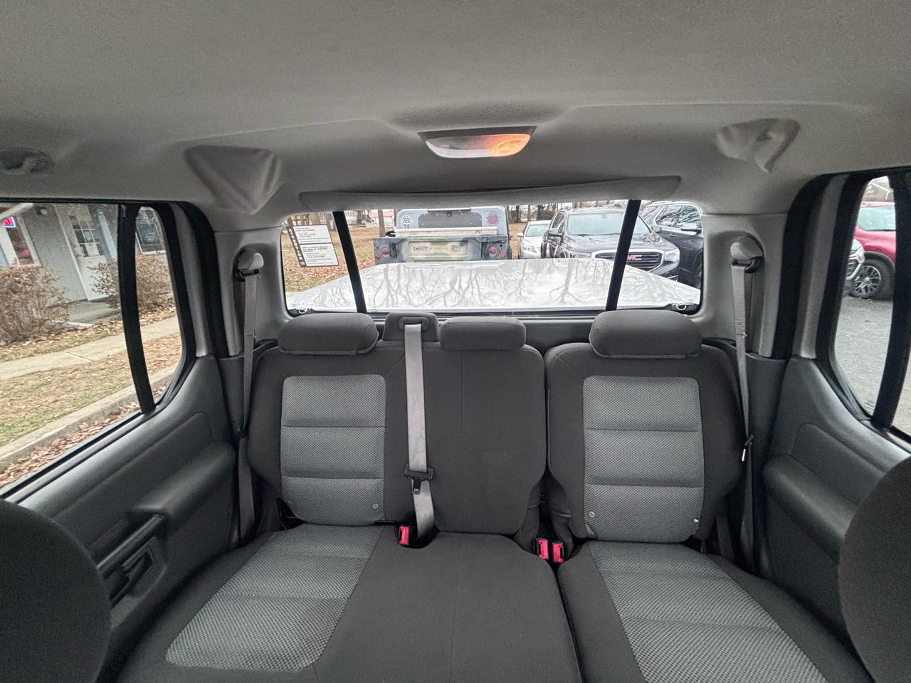 Ford Explorer Sport Trac XLS 2WD 2005