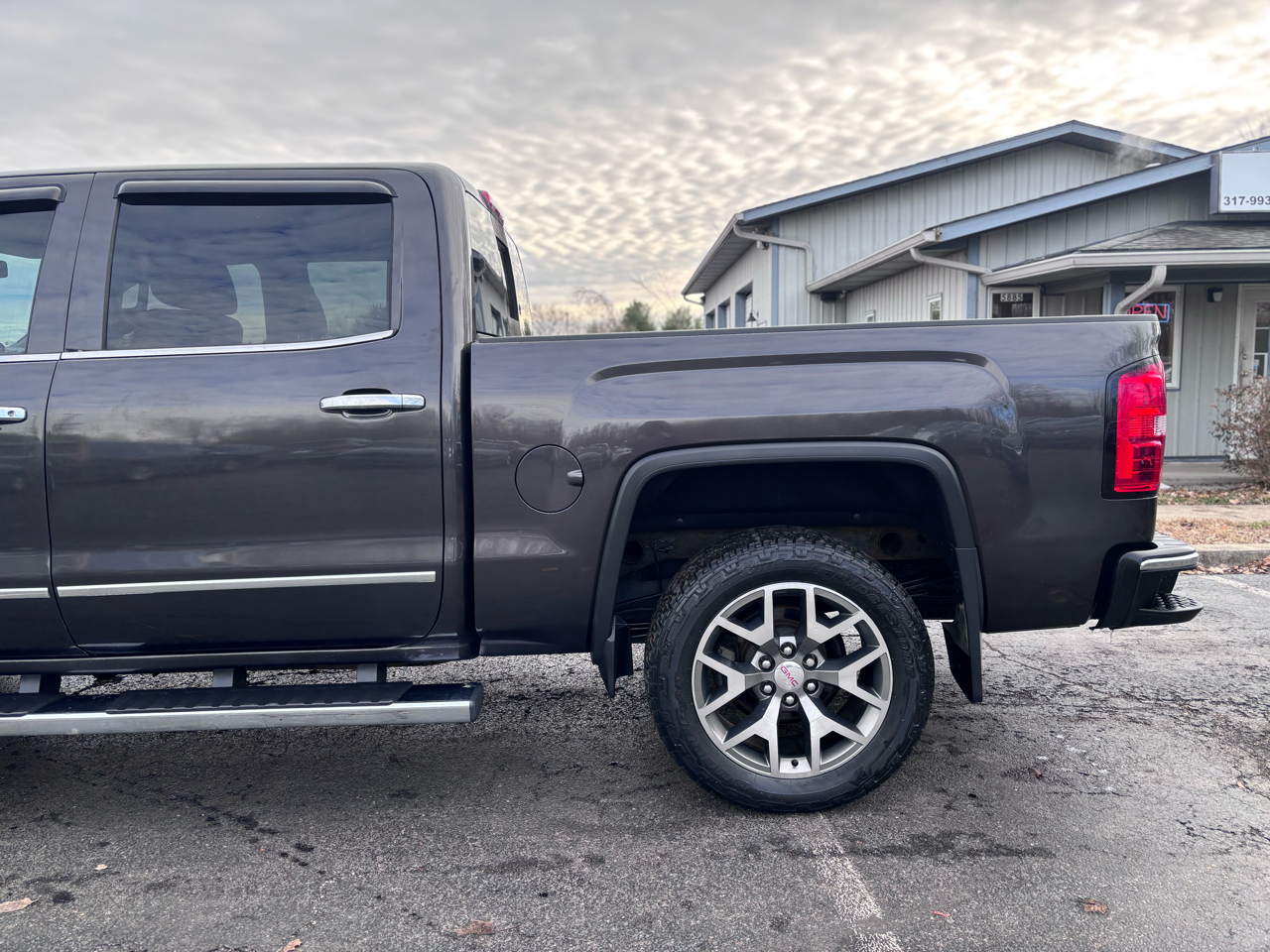 GMC Sierra 1500 SLT Crew Cab 4WD 2014