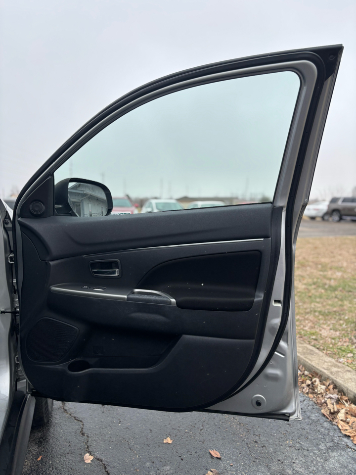 Mitsubishi Outlander Sport 2.0 ES 4WD CVT 2020