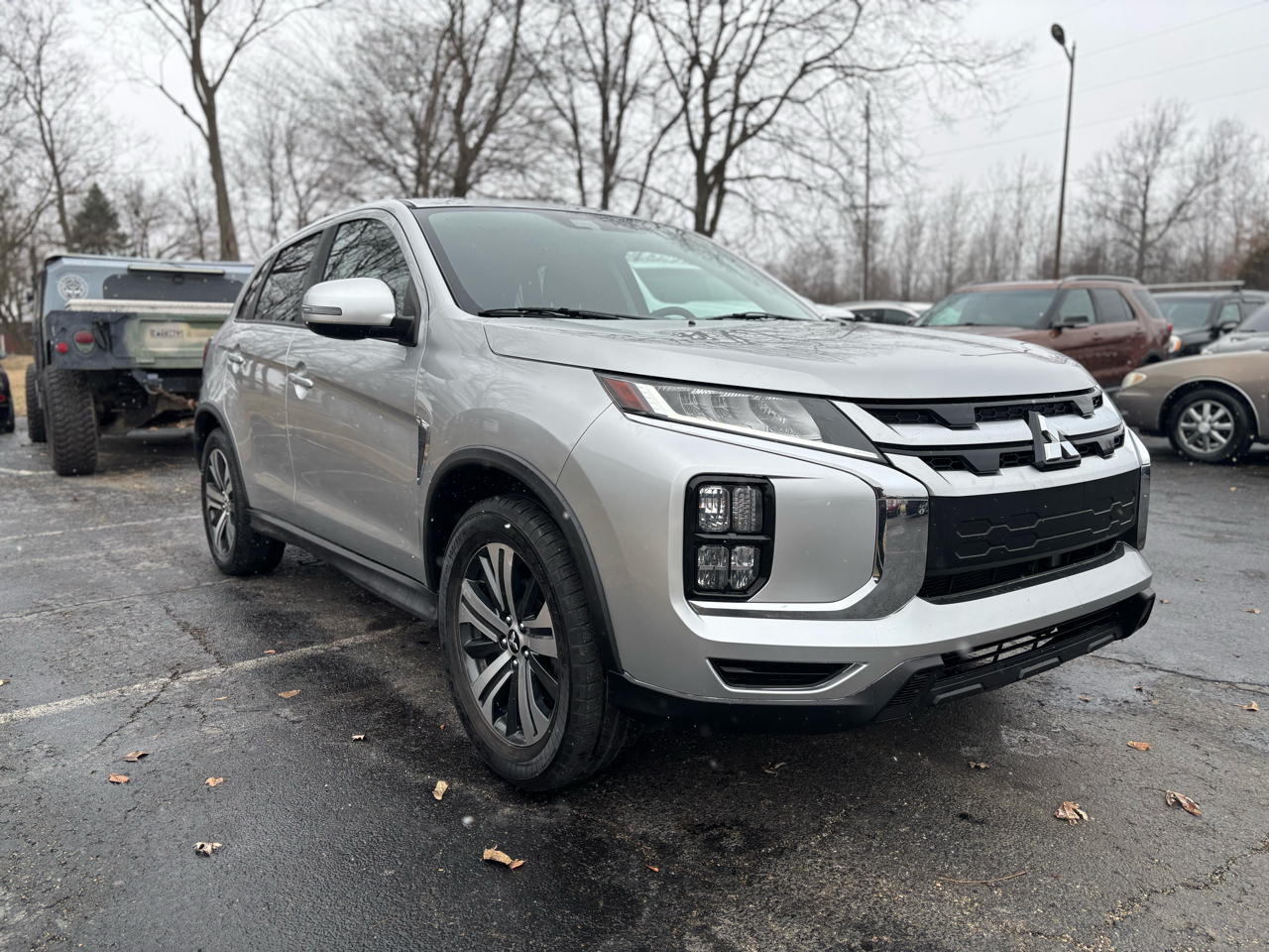 Mitsubishi Outlander Sport 2.0 ES 4WD CVT 2020