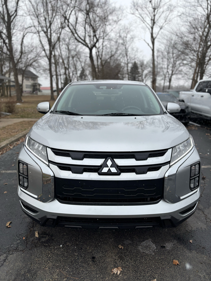 Mitsubishi Outlander Sport 2.0 ES 4WD CVT 2020