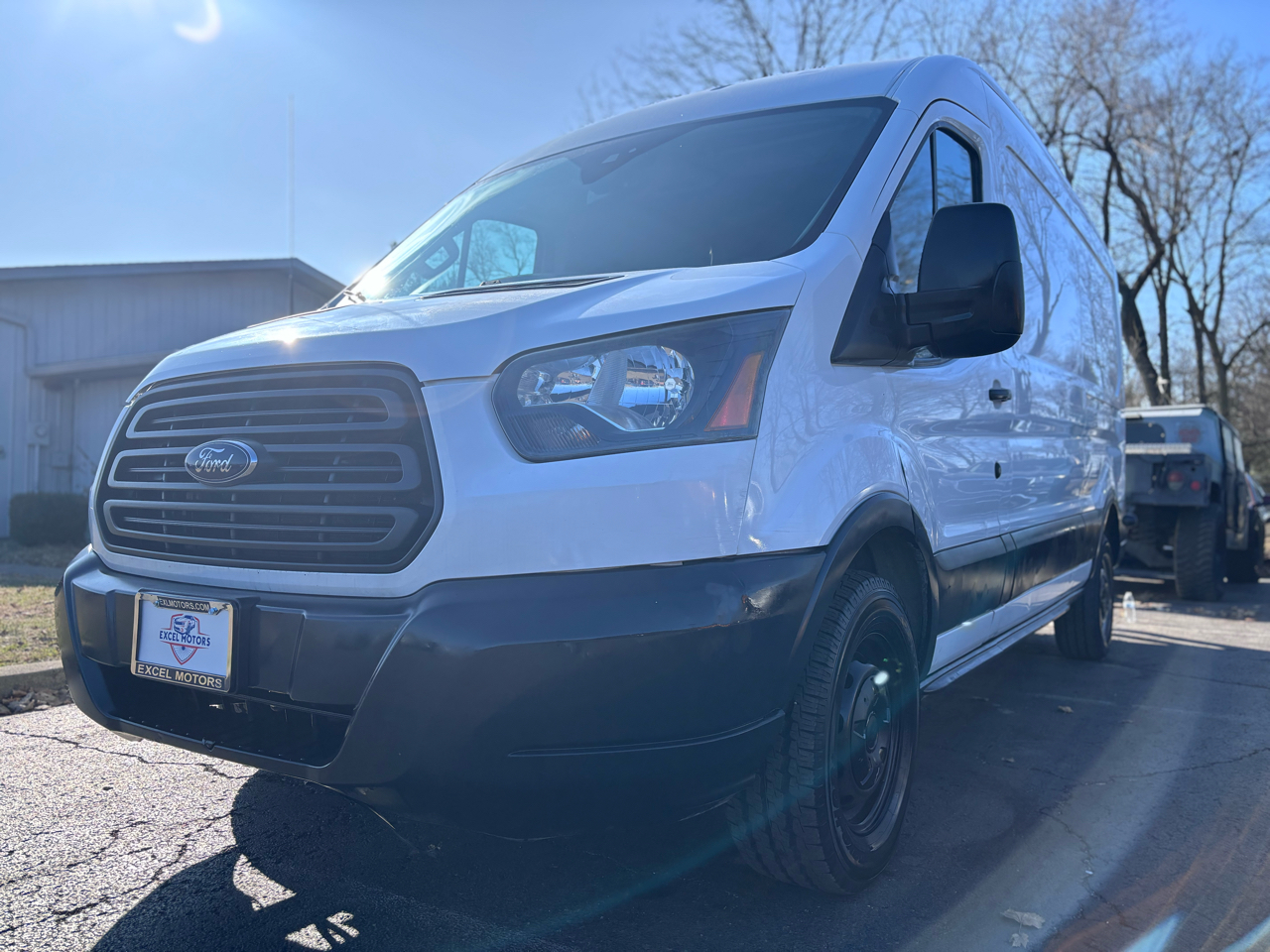 Ford Transit 250 Van Med. Roof w/Sliding Pass. 148-in. WB 2017