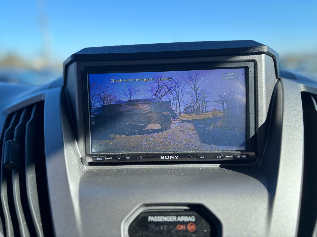 Ford Transit 250 Van Med. Roof w/Sliding Pass. 148-in. WB 2017