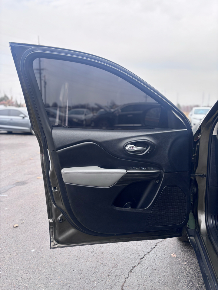 Jeep Cherokee Limited FWD 2014