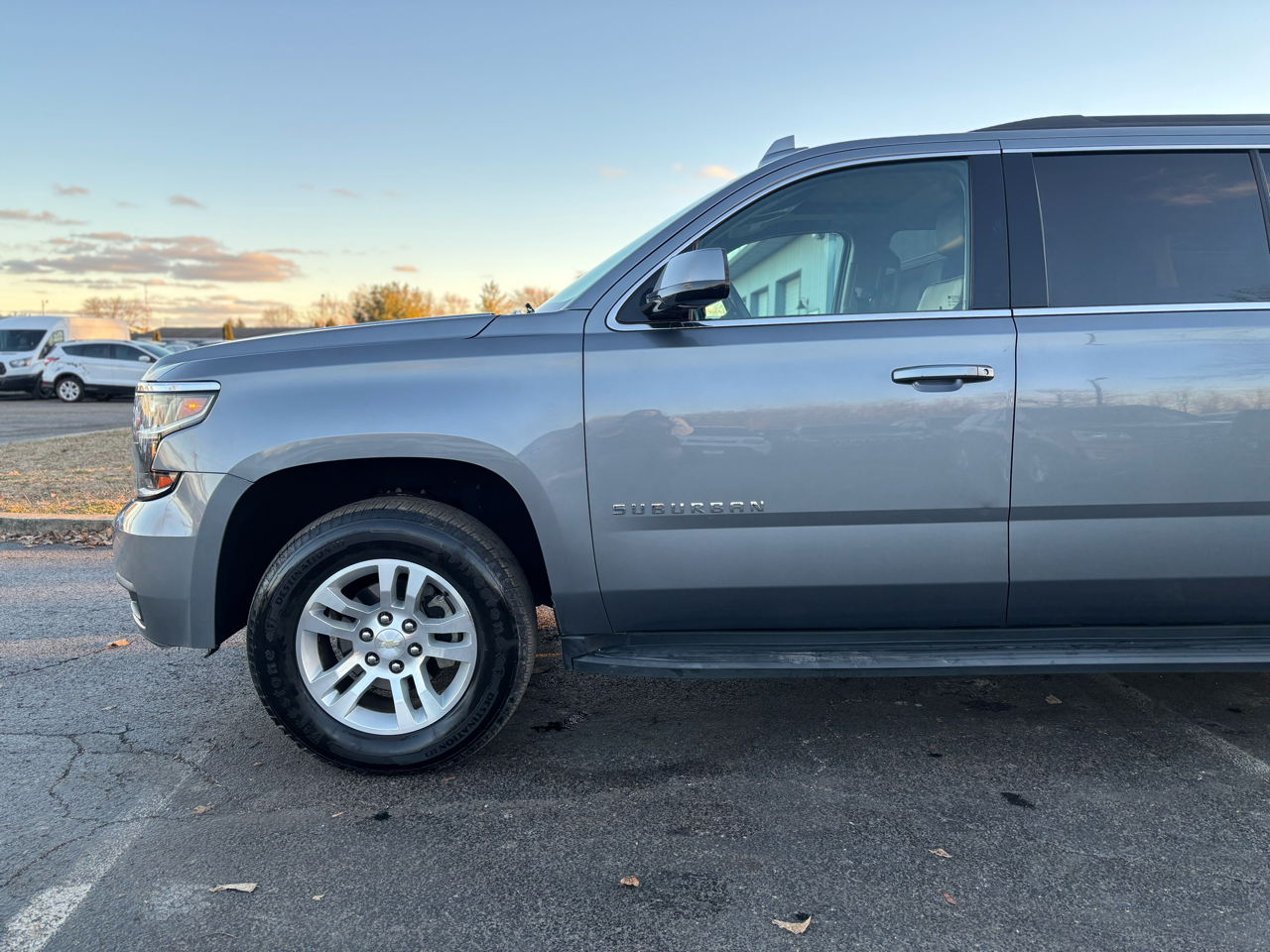 Chevrolet Suburban LT 4WD 2019