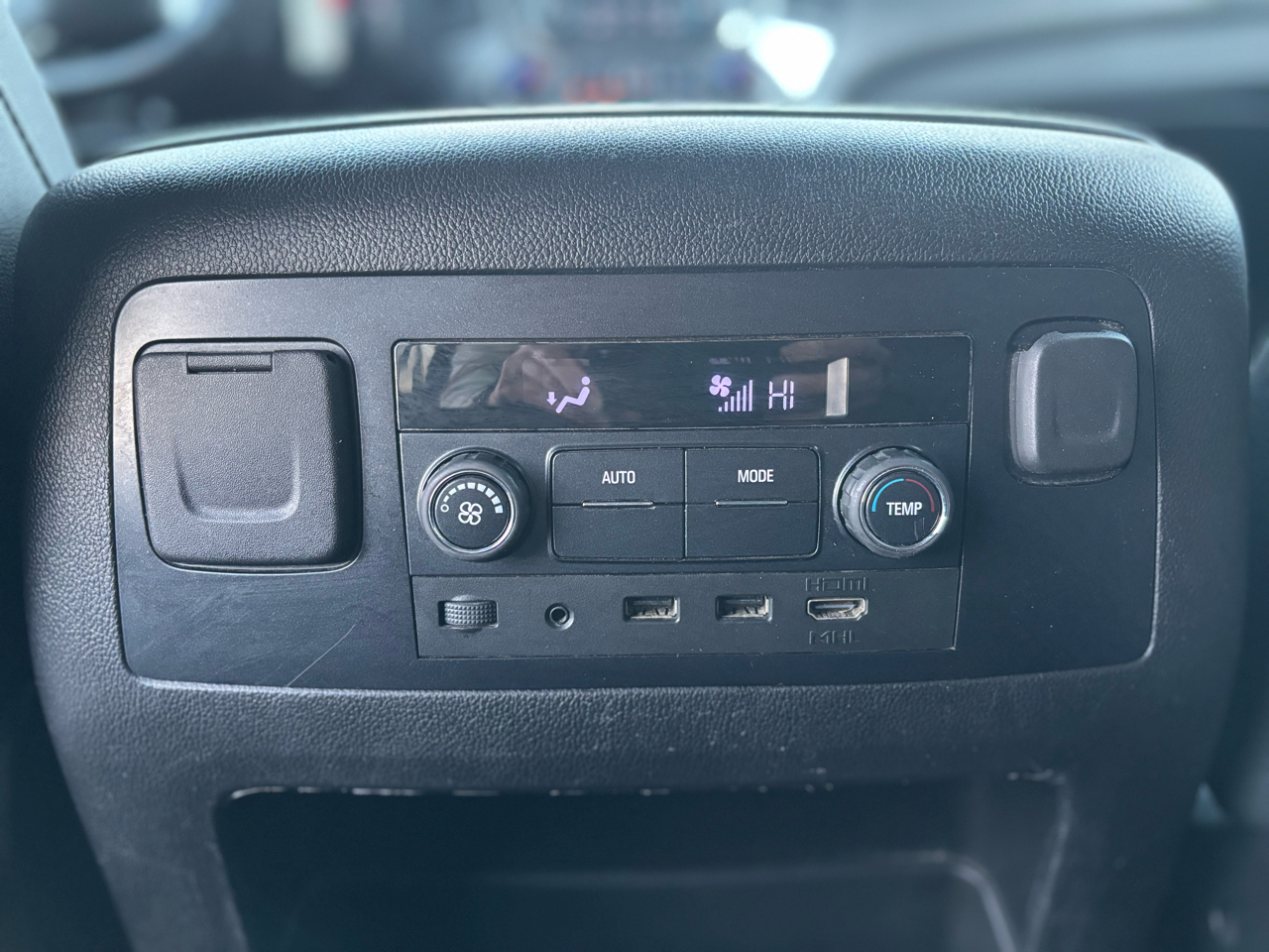 Chevrolet Suburban LT 4WD 2019