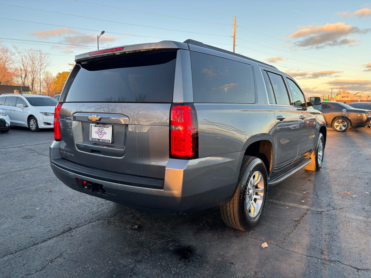 Chevrolet Suburban LT 4WD 2019