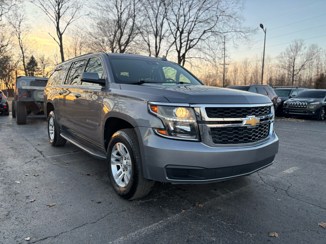 Chevrolet Suburban LT 4WD 2019