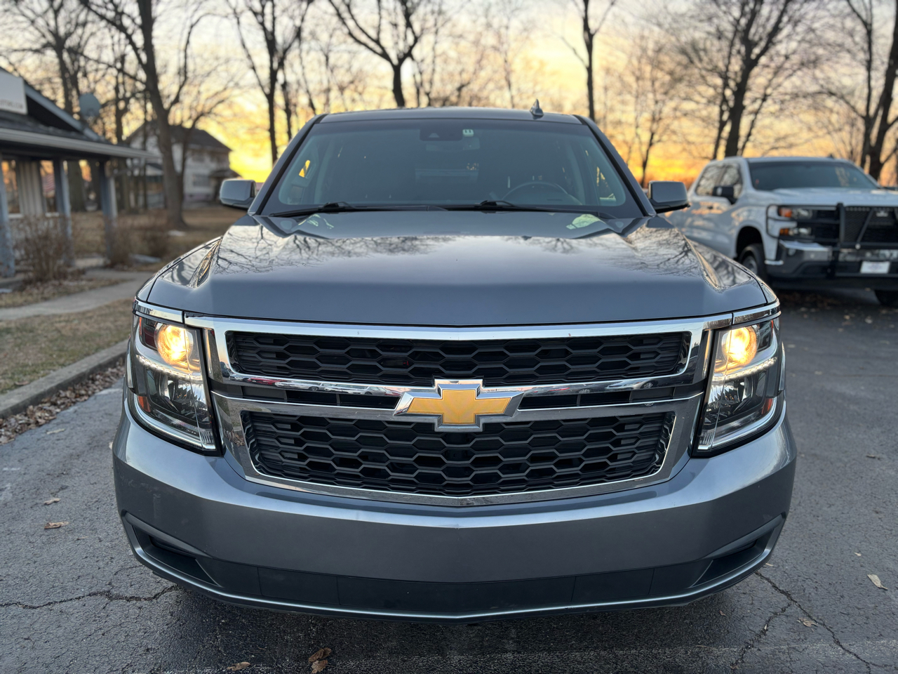 Chevrolet Suburban LT 4WD 2019