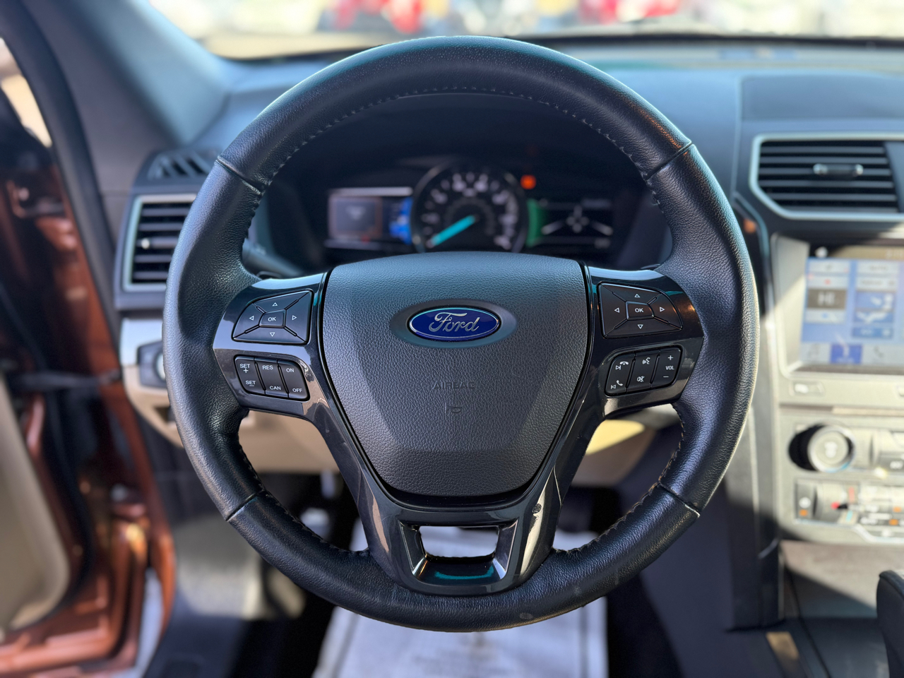 Ford Explorer XLT 4WD 2017