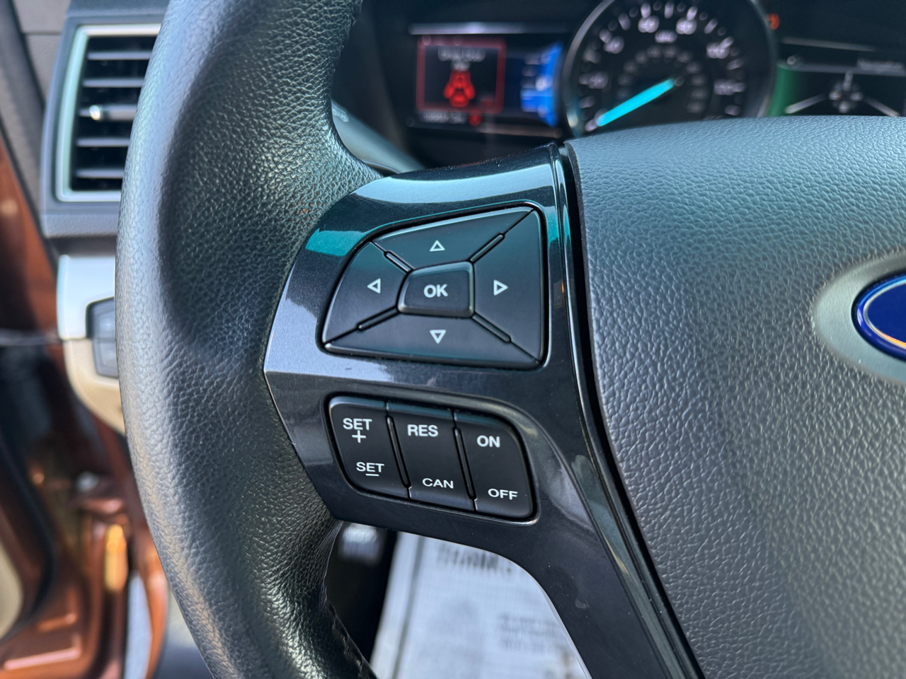 Ford Explorer XLT 4WD 2017