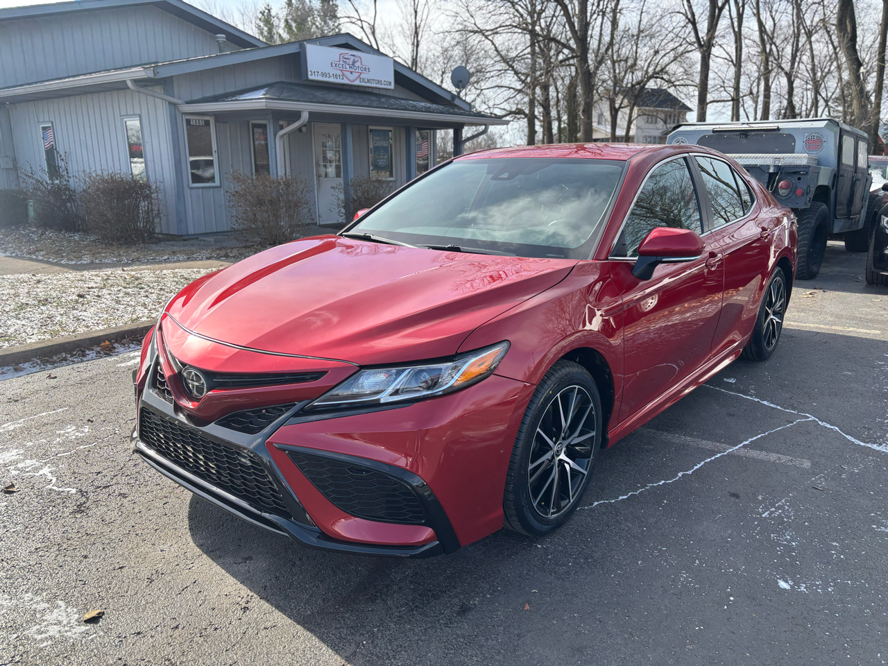 Toyota Camry SE 2023