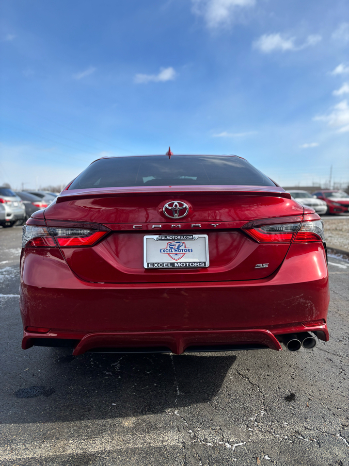 Toyota Camry SE 2023