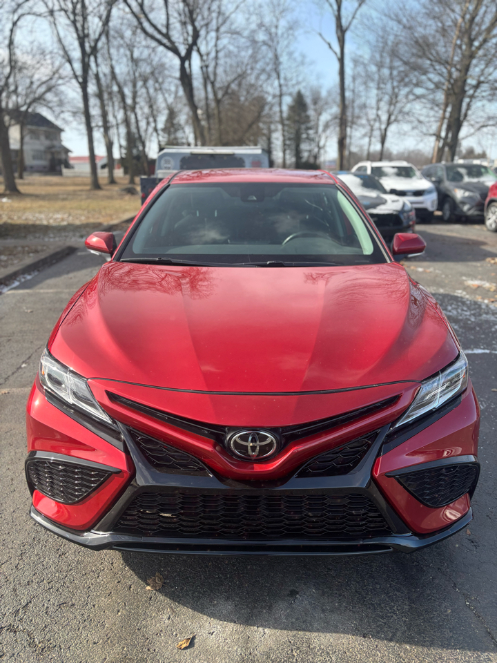 Toyota Camry SE 2023