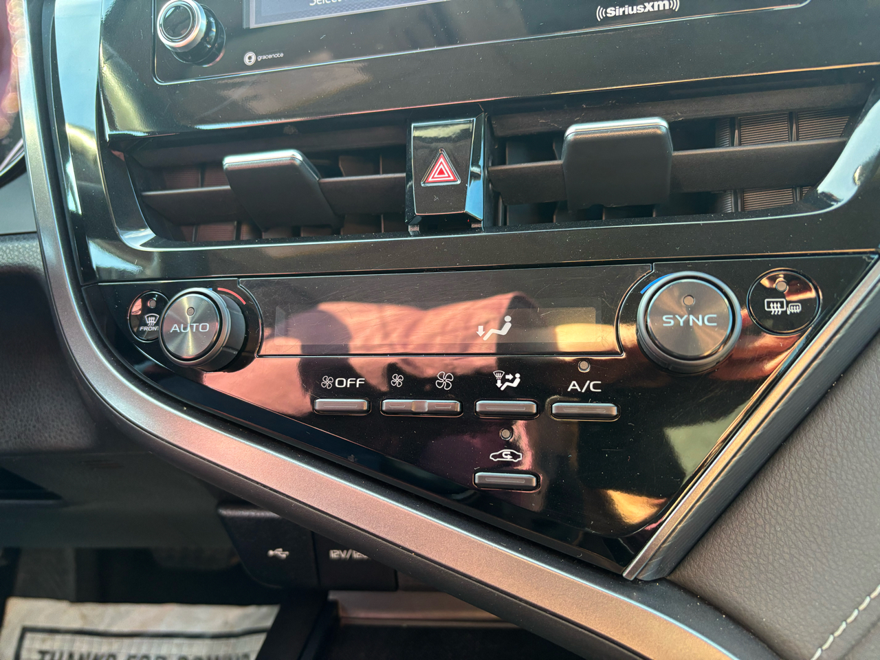 Toyota Camry SE 2023