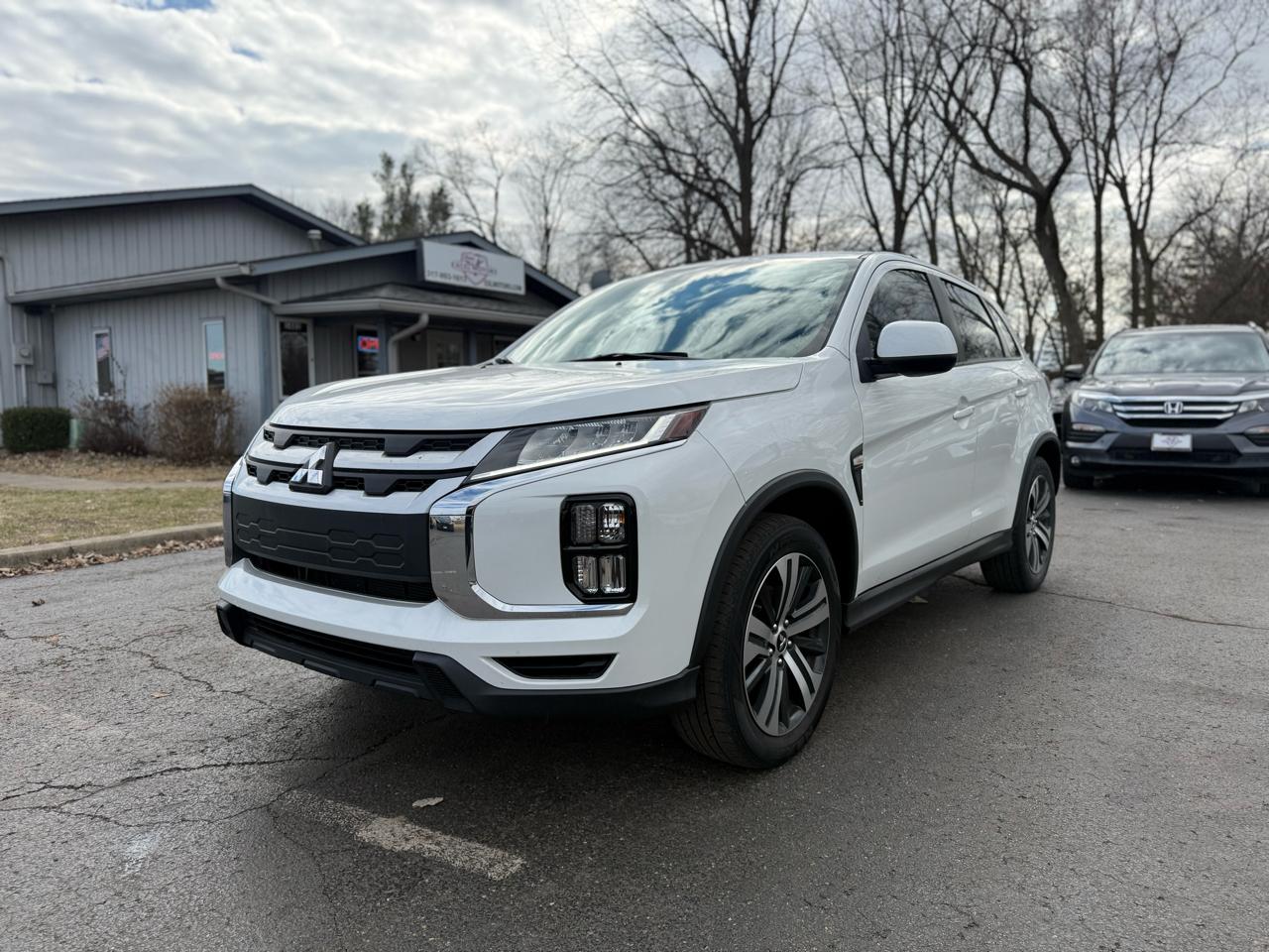 Mitsubishi Outlander Sport 2.0 ES CVT 2020