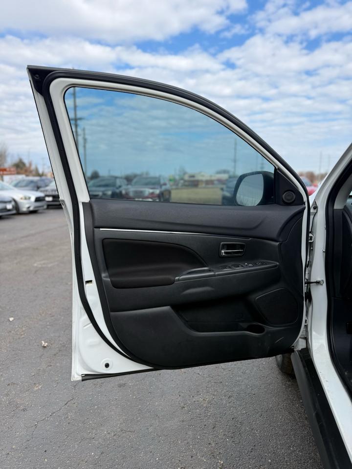 Mitsubishi Outlander Sport 2.0 ES CVT 2020