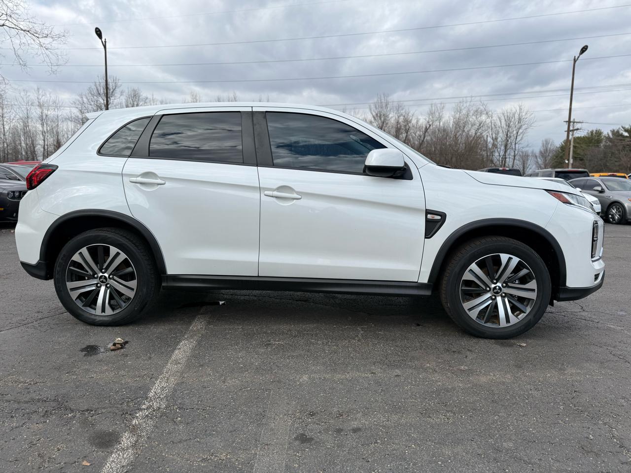 Mitsubishi Outlander Sport 2.0 ES CVT 2020