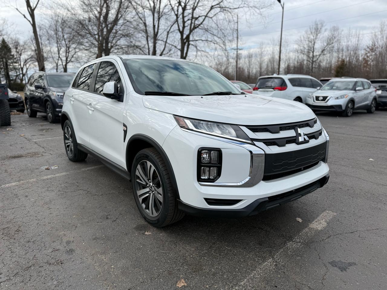 Mitsubishi Outlander Sport 2.0 ES CVT 2020