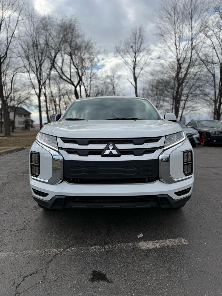 Mitsubishi Outlander Sport 2.0 ES CVT 2020