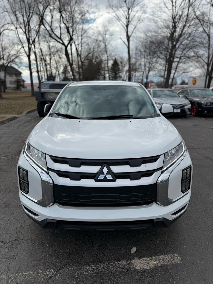 Mitsubishi Outlander Sport 2.0 ES CVT 2020