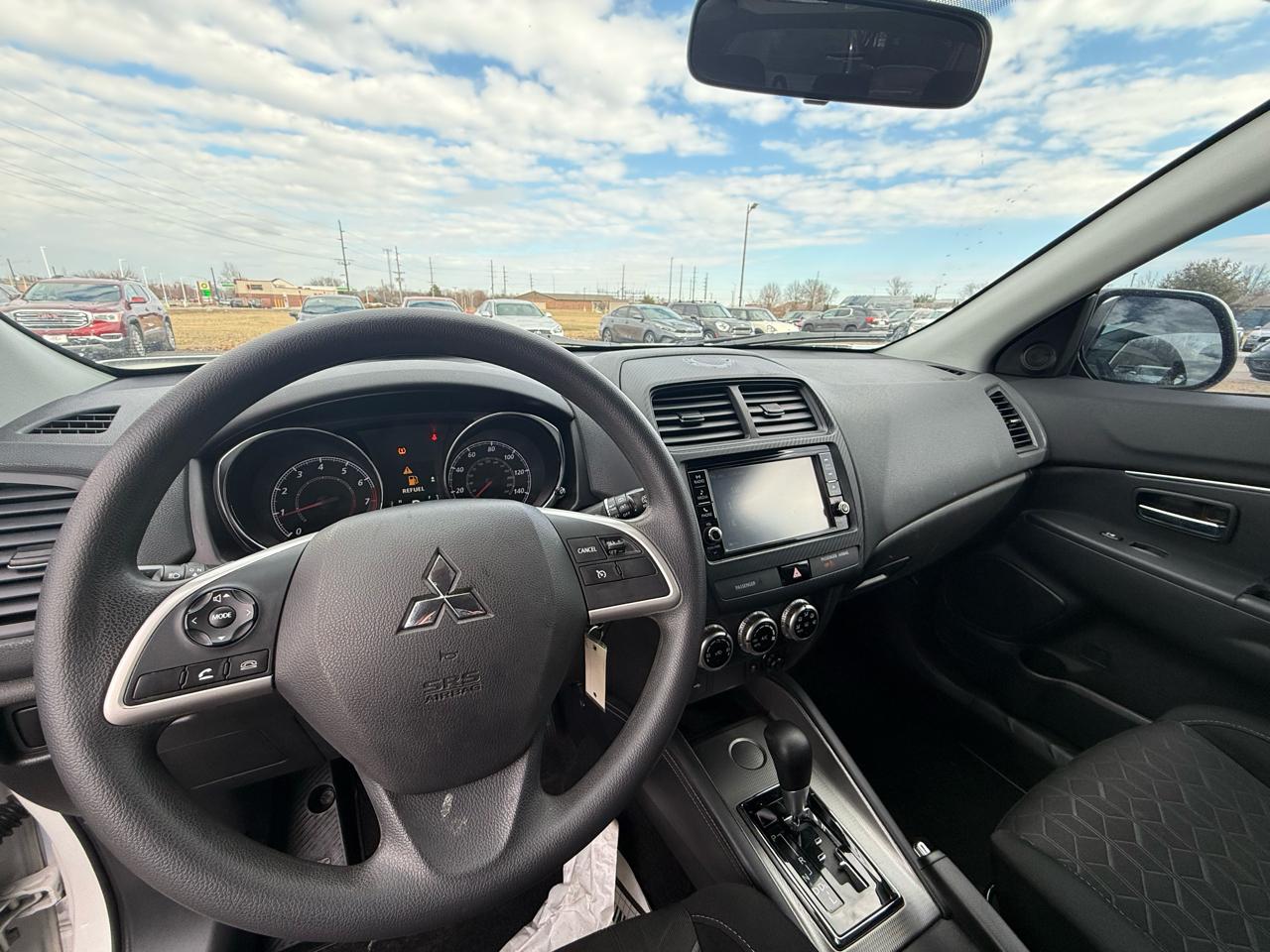 Mitsubishi Outlander Sport 2.0 ES CVT 2020