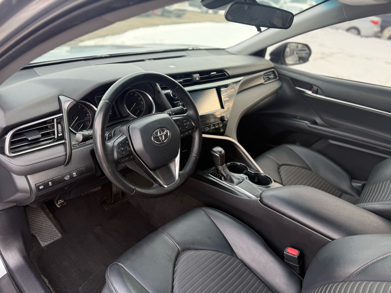 Toyota Camry SE 2019