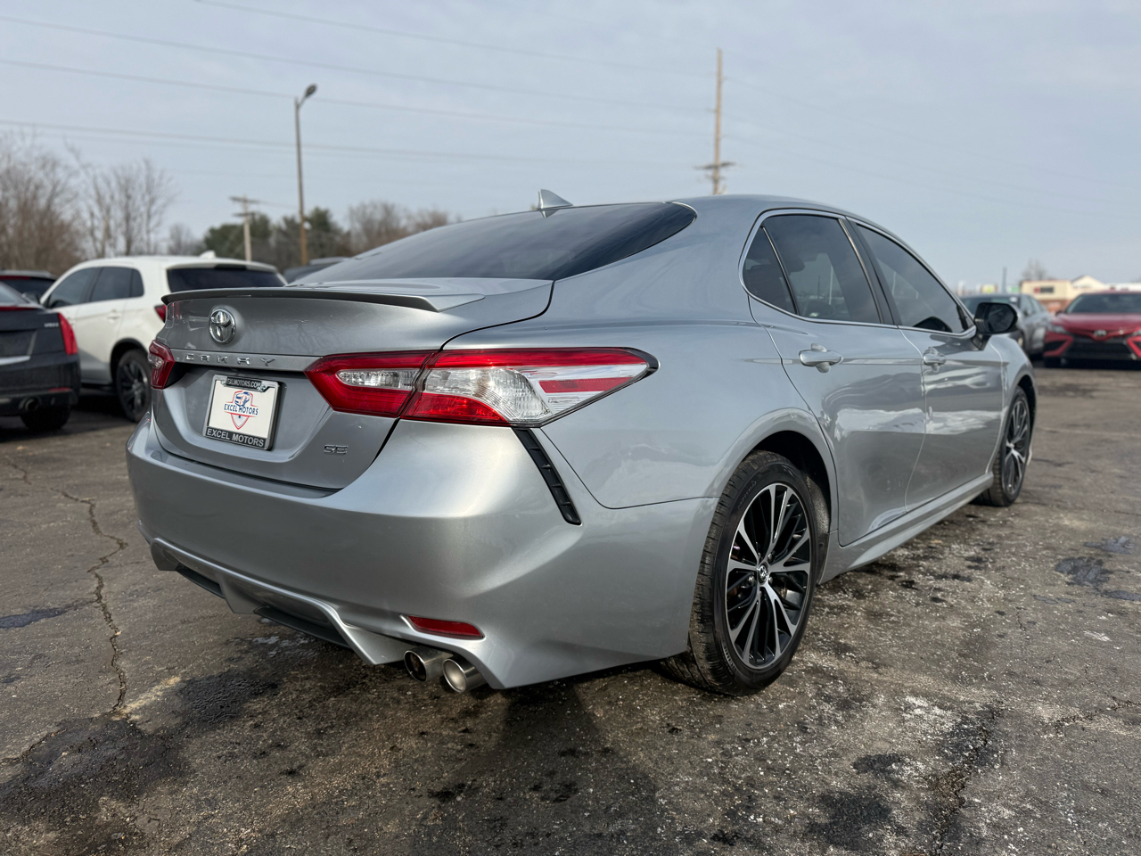 Toyota Camry SE 2019