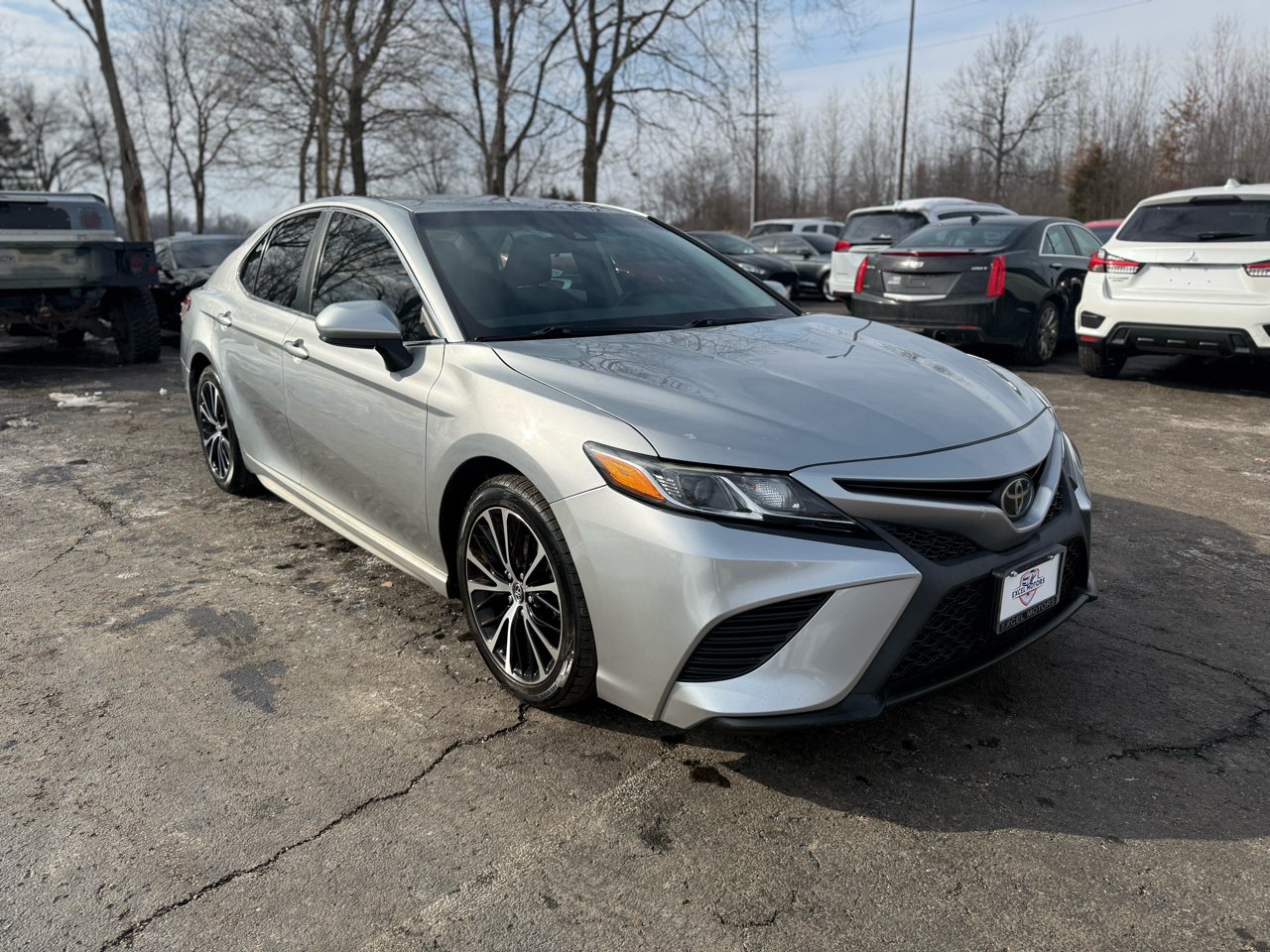 Toyota Camry SE 2019