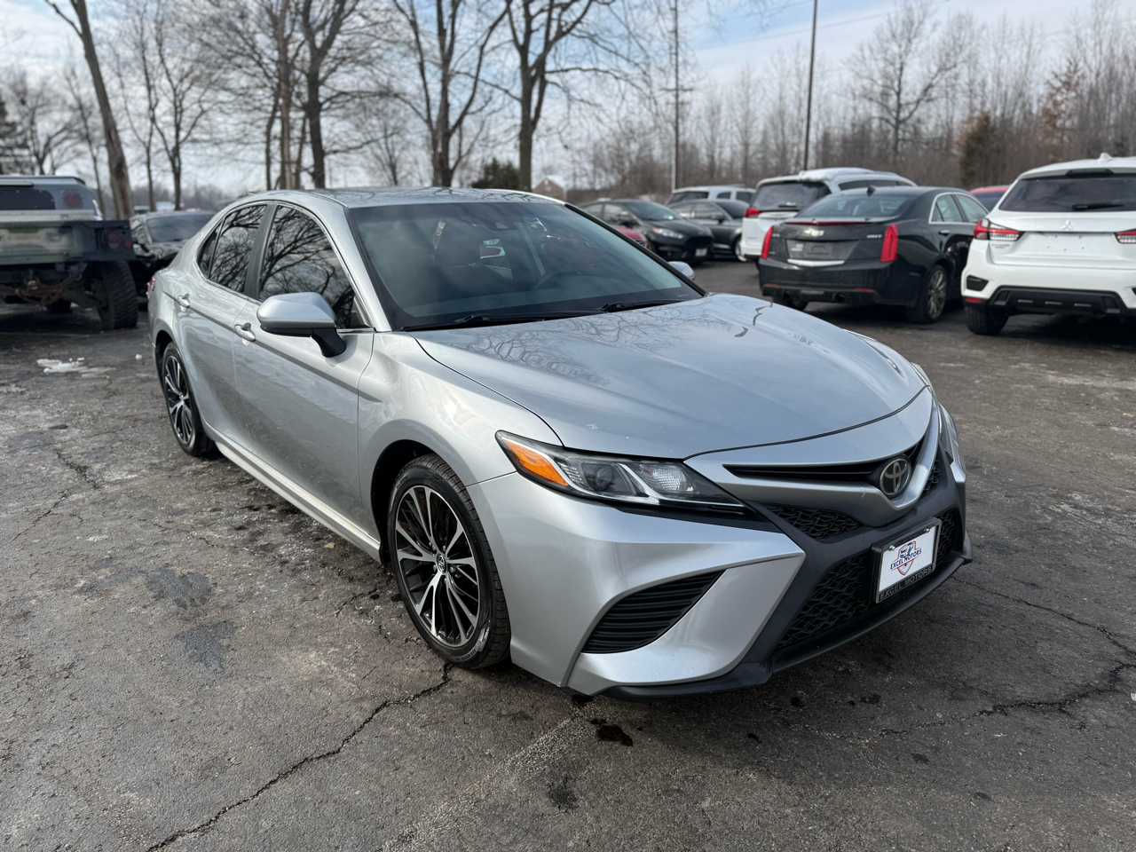 Toyota Camry SE 2019