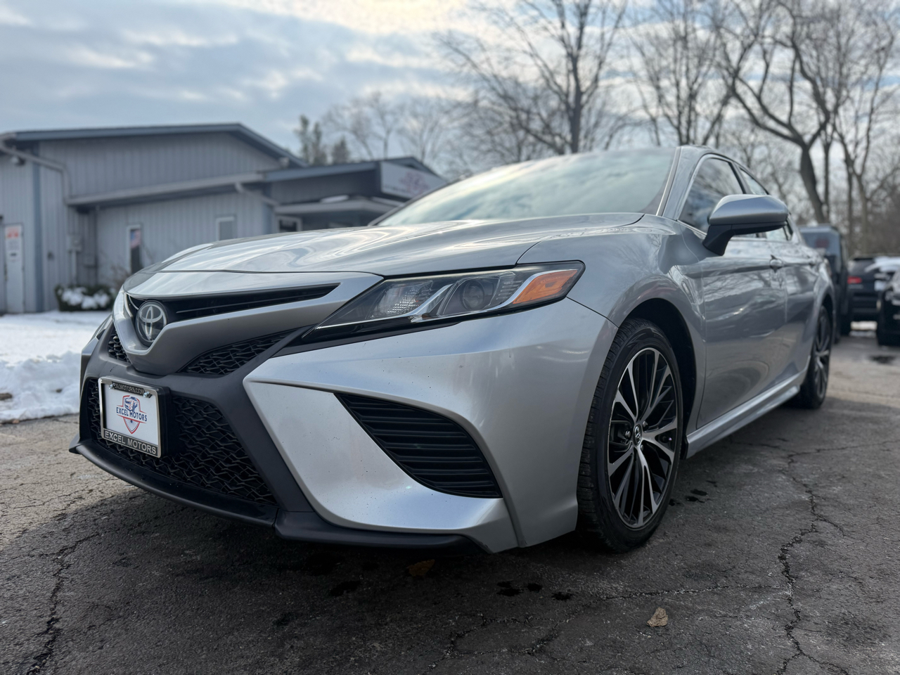 Toyota Camry SE 2019