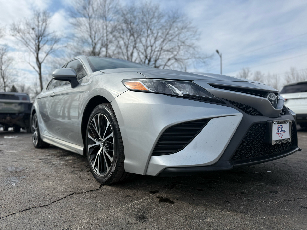 Toyota Camry SE 2019
