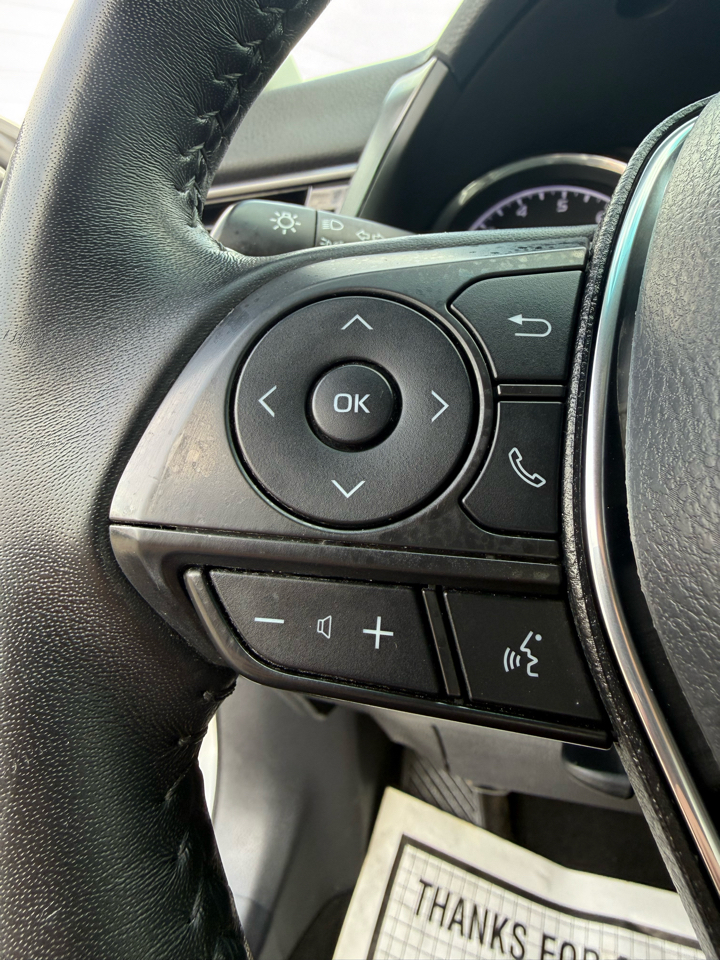 Toyota Camry SE 2019