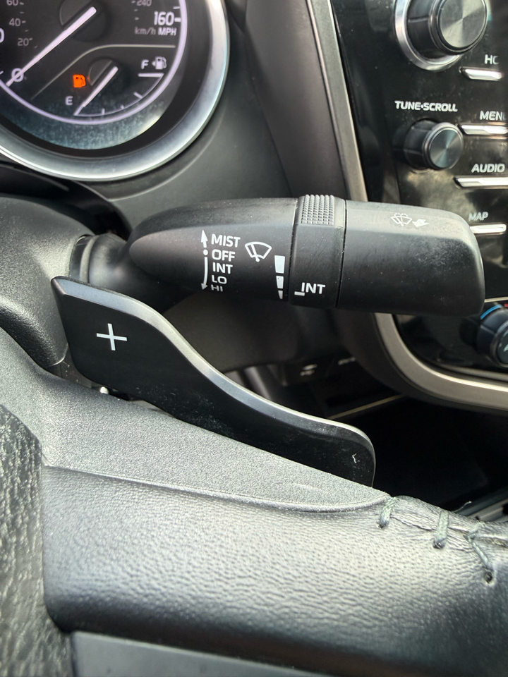 Toyota Camry SE 2019