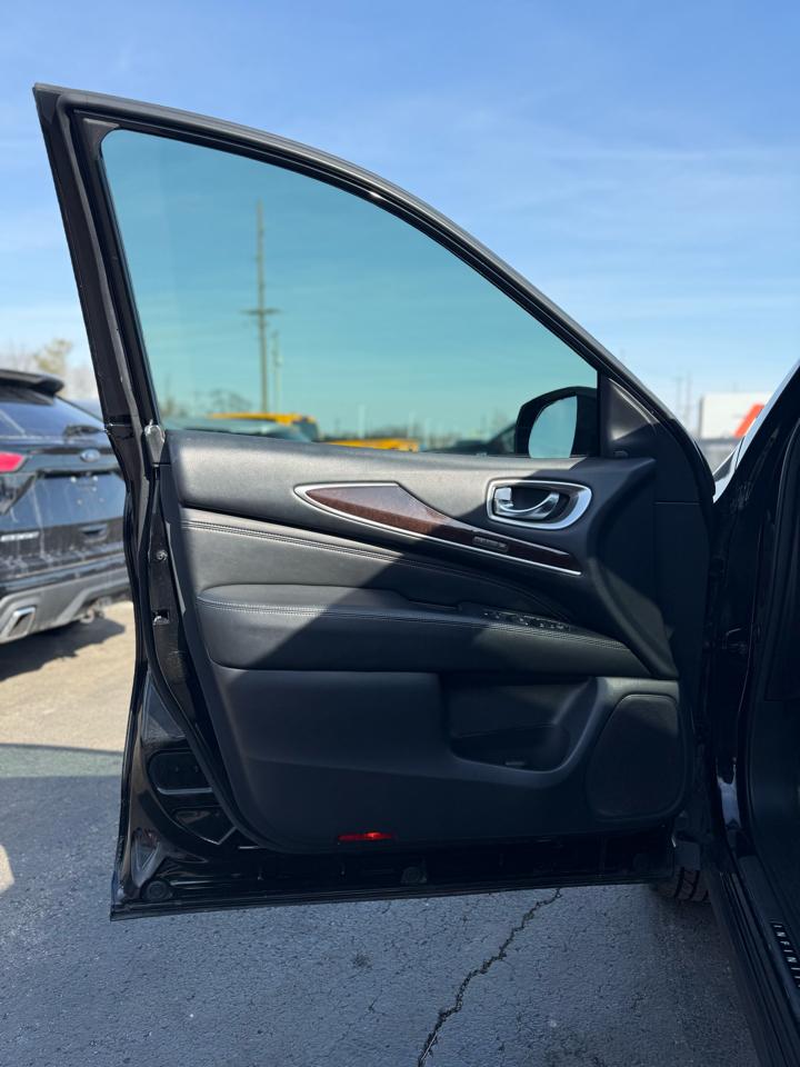 Infiniti QX60 Base AWD 2017