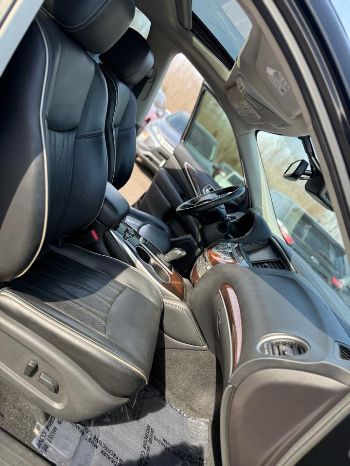 Infiniti QX60 Base AWD 2017