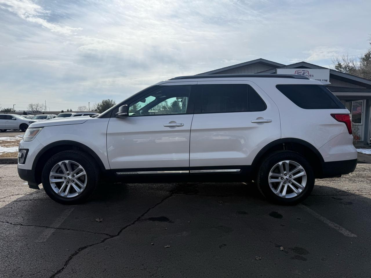 Ford Explorer XLT 4WD 2016