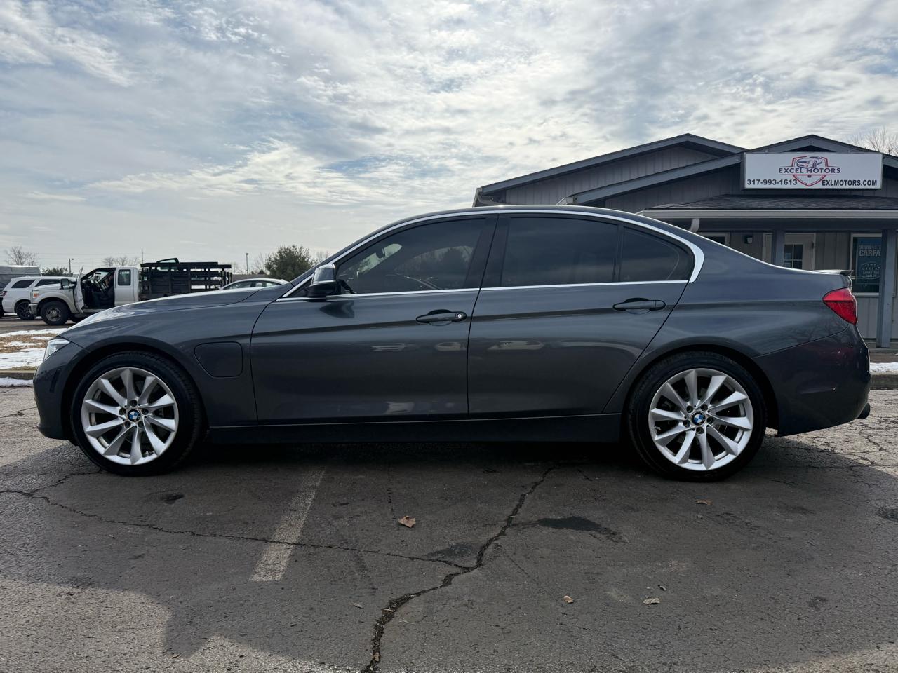 BMW 3-Series 330e iPerformance Sedan 2017