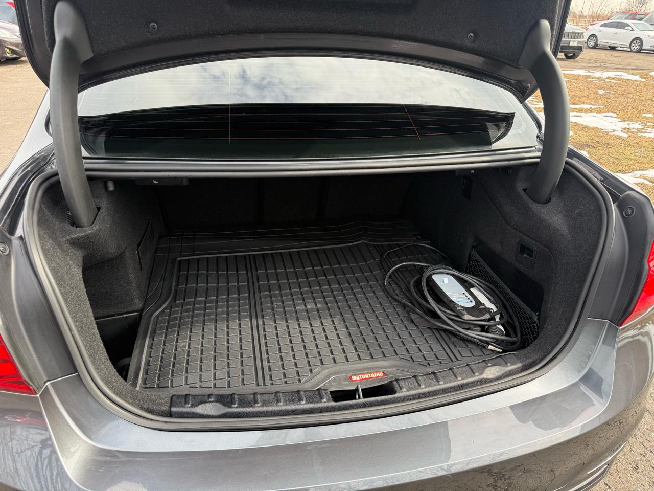 BMW 3-Series 330e iPerformance Sedan 2017