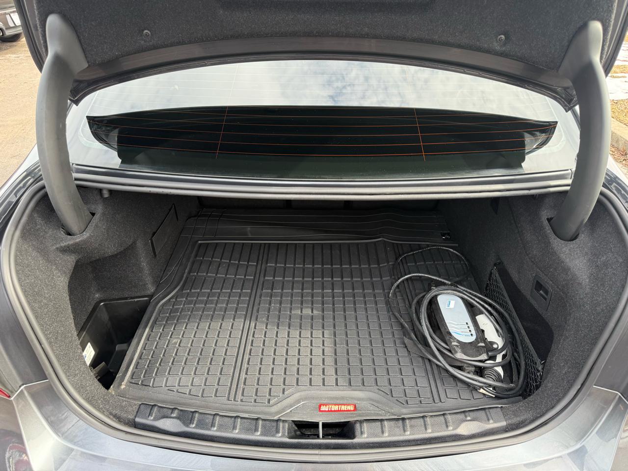 BMW 3-Series 330e iPerformance Sedan 2017