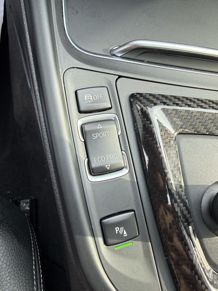 BMW 3-Series 330e iPerformance Sedan 2017