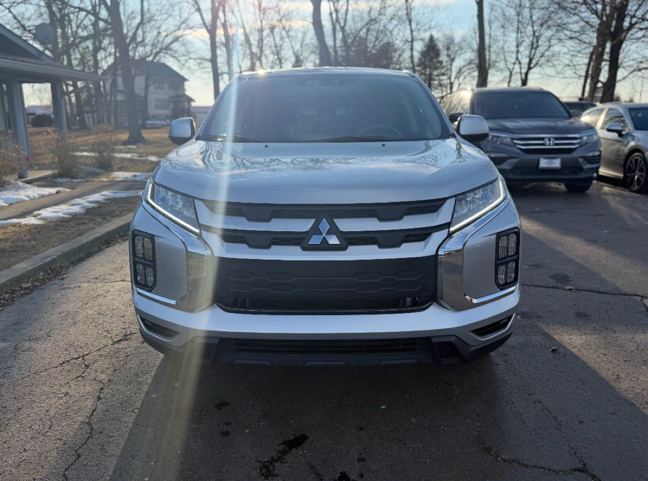 Mitsubishi Outlander Sport 2.0 ES CVT 2021