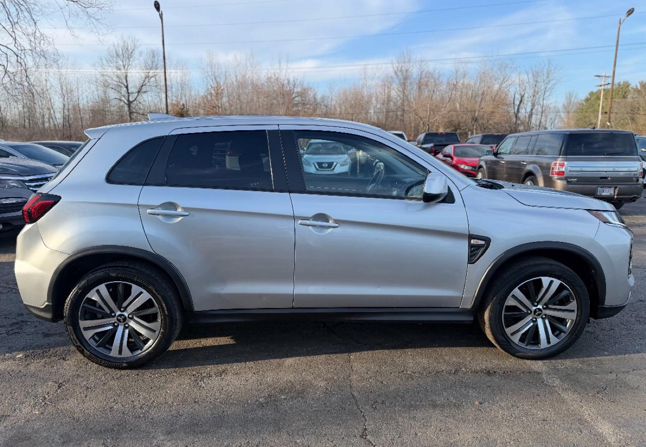 Mitsubishi Outlander Sport 2.0 ES CVT 2021