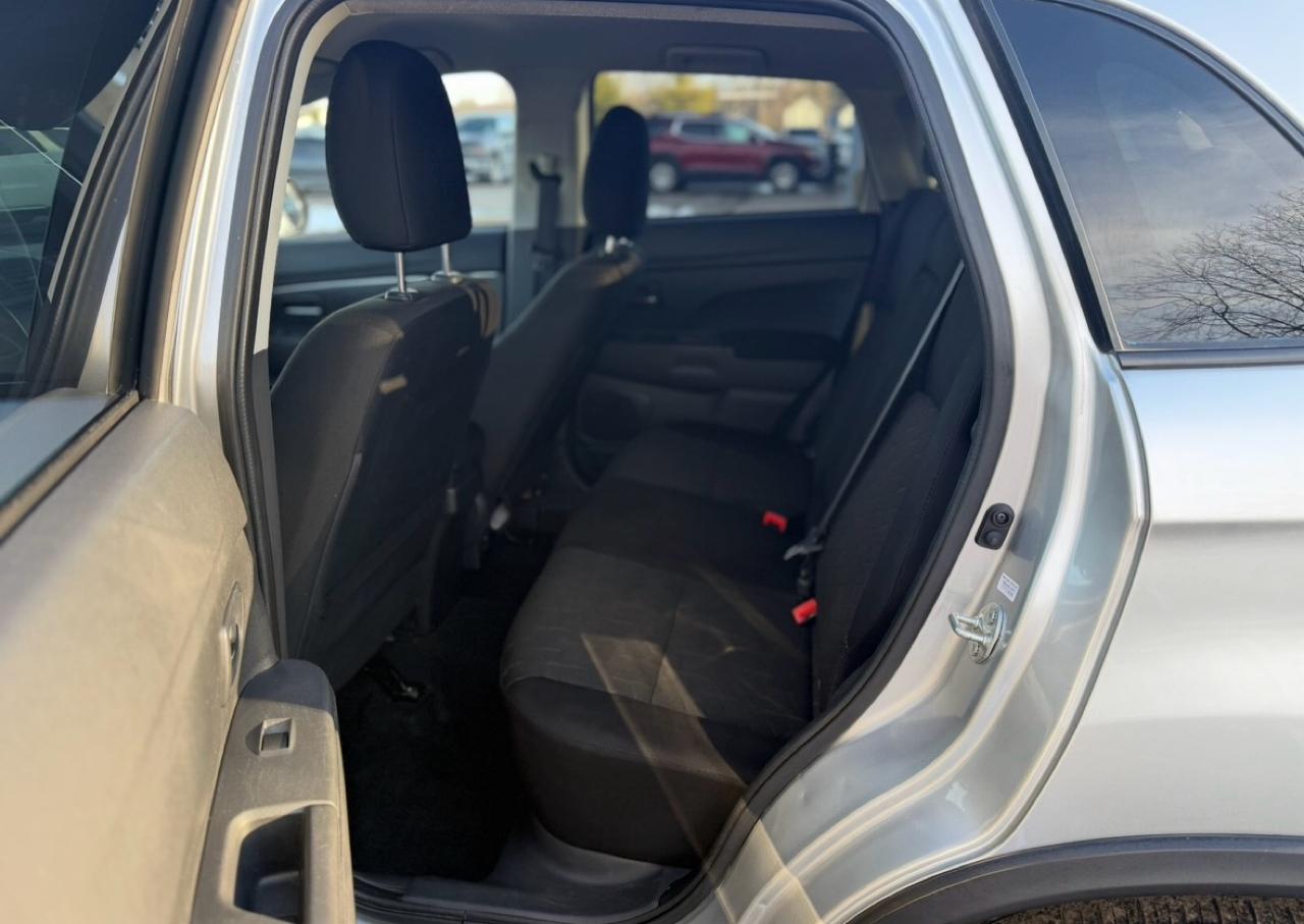 Mitsubishi Outlander Sport 2.0 ES CVT 2021