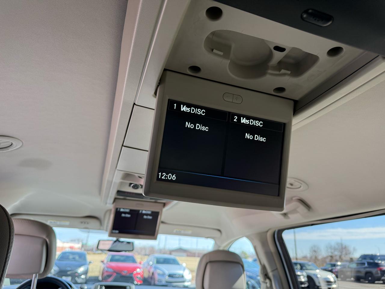 Chrysler Town & Country Touring-L 2013