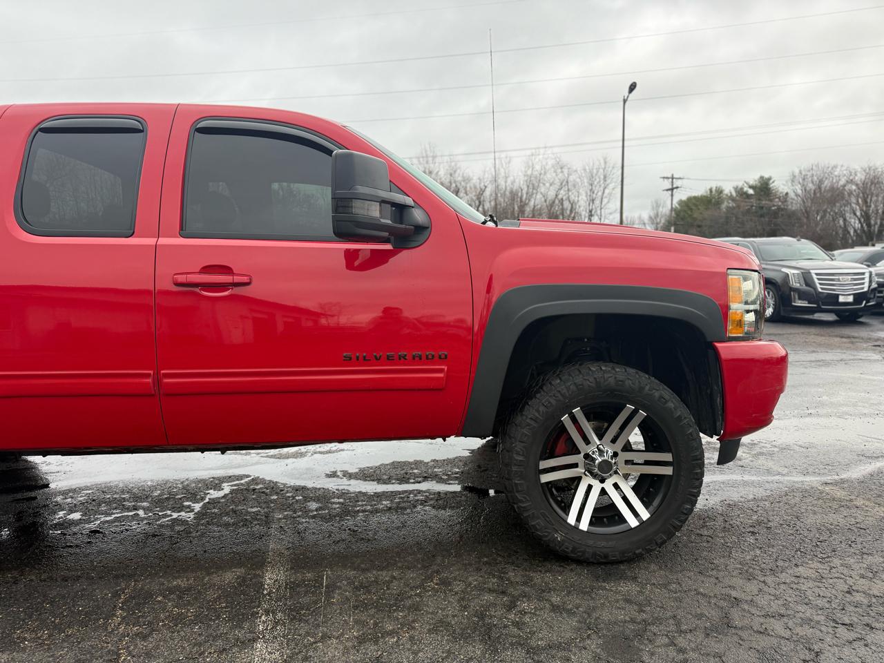 Chevrolet Silverado 1500 LTZ Extended Cab 4WD 2010