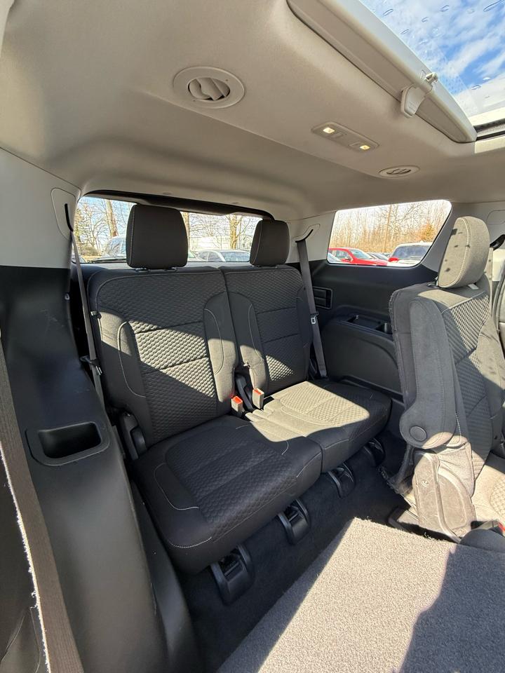 GMC Acadia SLE 4D SUV FWD 2017