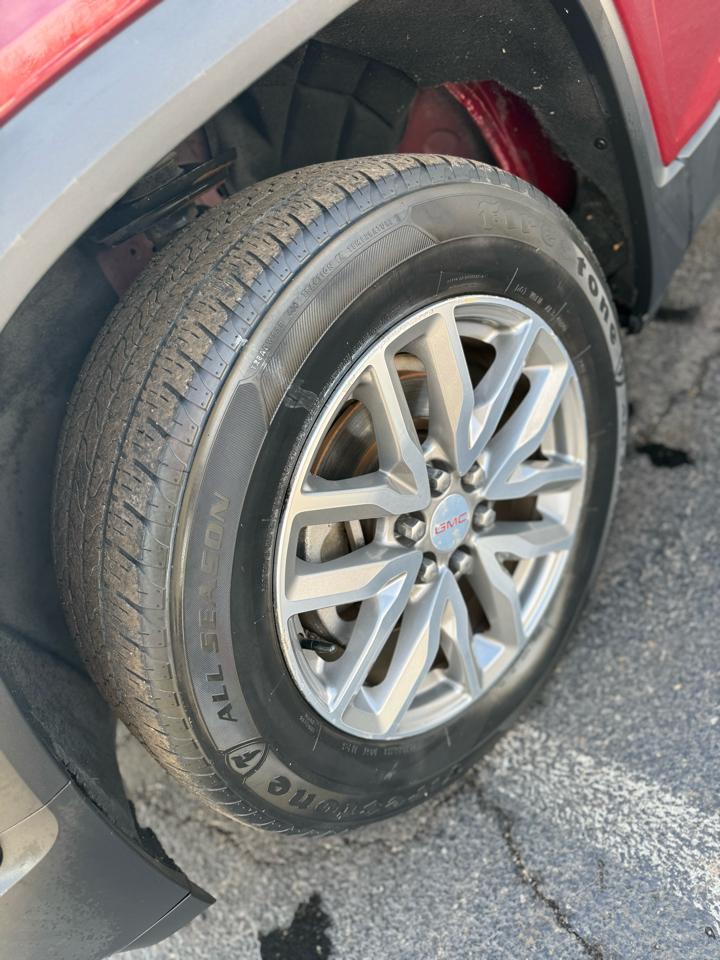 GMC Acadia SLE 4D SUV FWD 2017