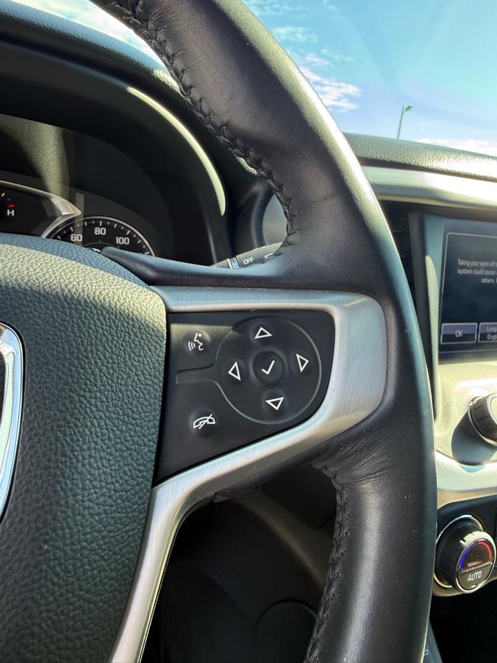 GMC Acadia SLE 4D SUV FWD 2017