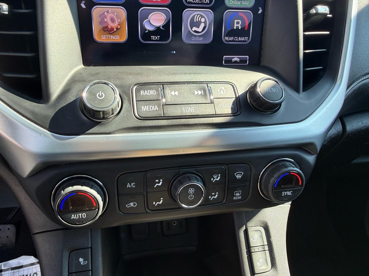 GMC Acadia SLE 4D SUV FWD 2017